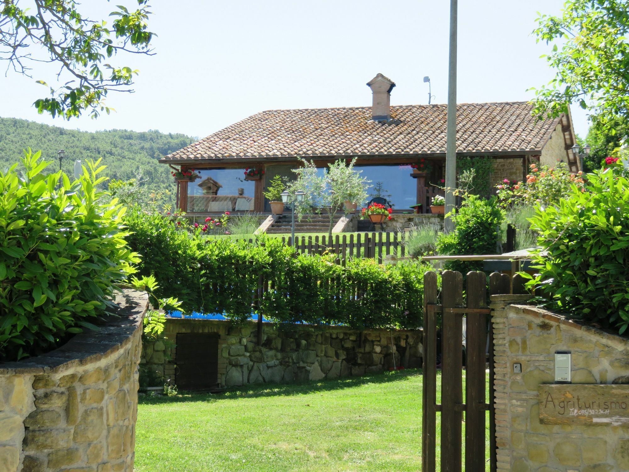 Agriturismo Ponte Di Riocchio Gubbio Exterior photo